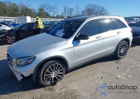 2017 Mercedes-Benz Glc 300 z USA, uszkodzony, nr VIN WDC0G4JB1HF187786